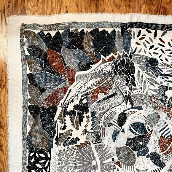 Oversized Square Lightweight Blanket Scarf, Artsy Floral Print, NWT, 53”… - Picture 7 of 14